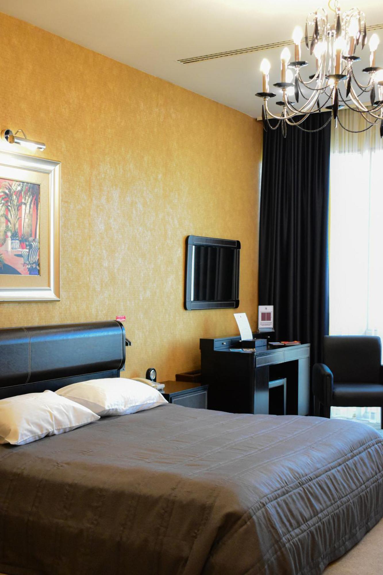 Hotel Feride Vinnytsia Exterior photo